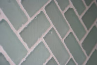 Failure of Glass Mosaic Tile - Cracks, Fractures, Fissures & Spalling